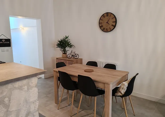 Le Tranquille Centre Apartment *